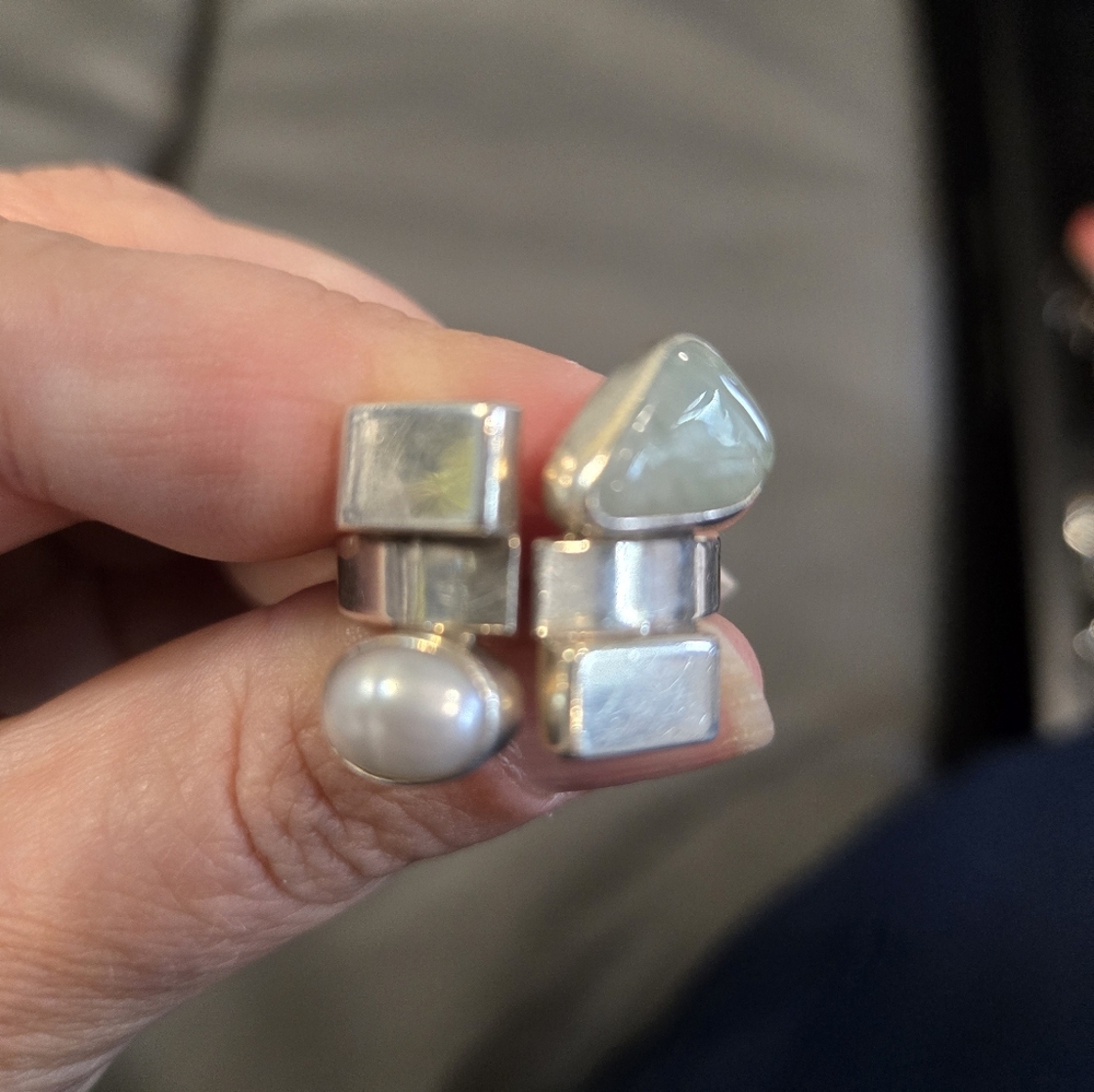 Silver and Pearl Geometric Ring, Lilly Barrack. Size 7.5